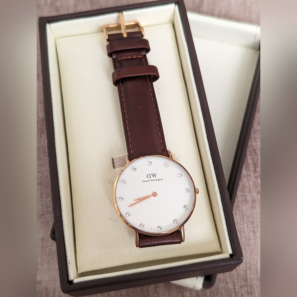 rose gold classy st mawes watch